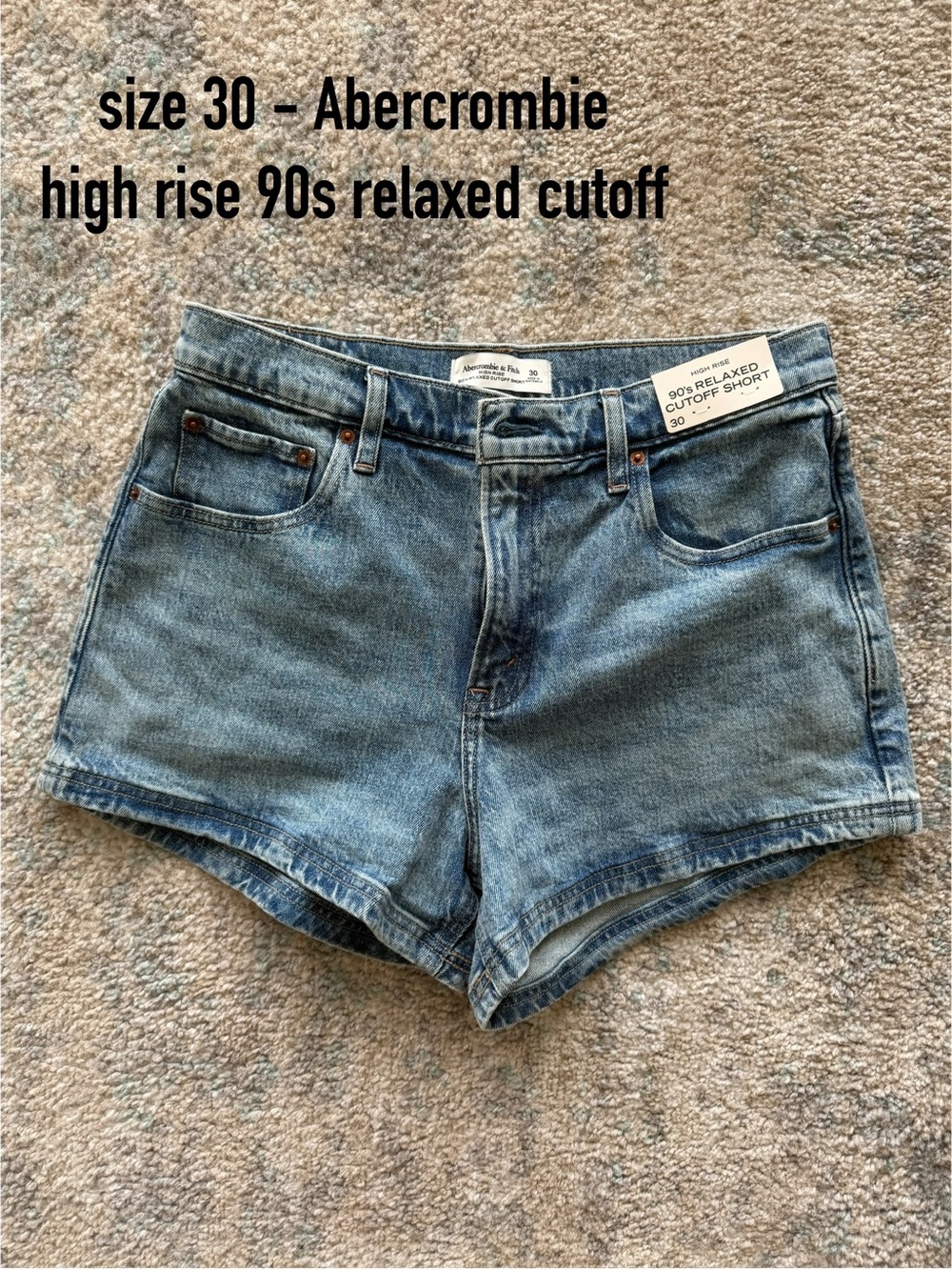 🔸Abercrombie high rise 90’s relaxed cut off short - size 30